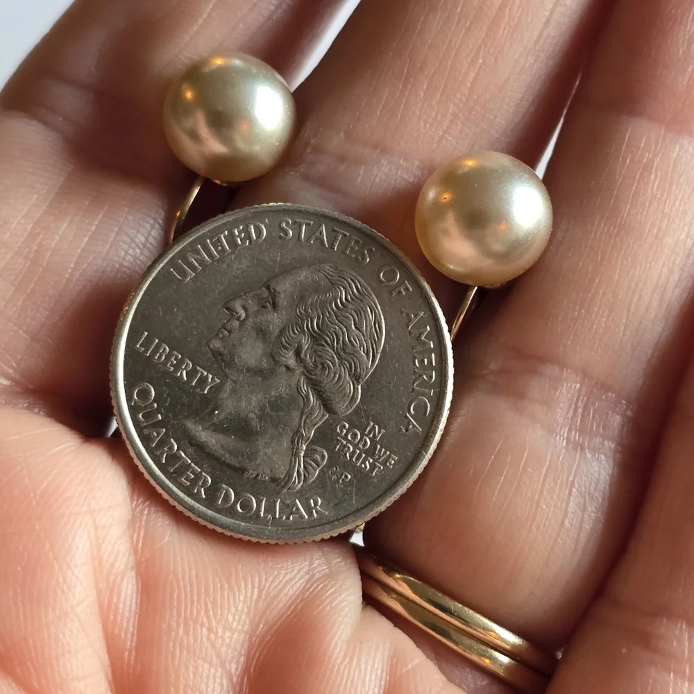 Vintage earrings screwback gold filled faux pearl pearlcore dainty classic